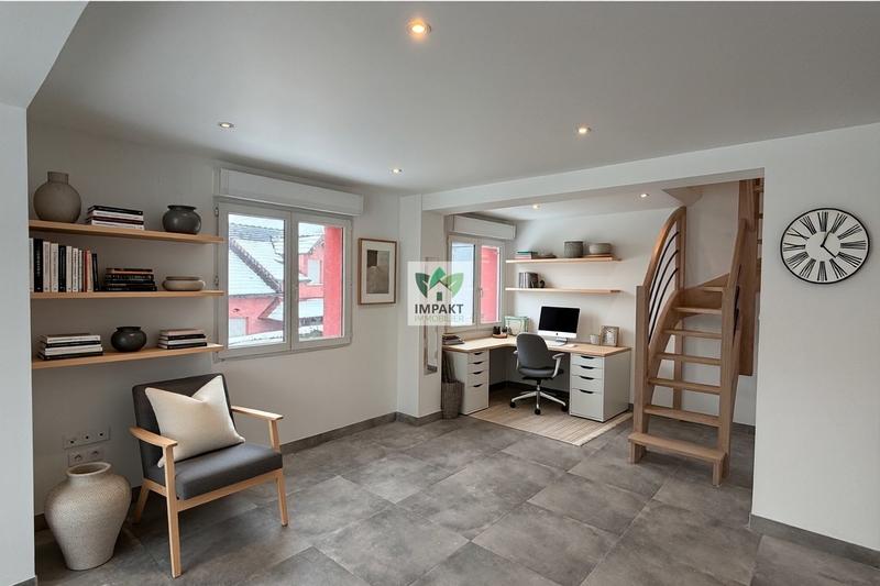 Appartement - 85 m² - 5 pièces