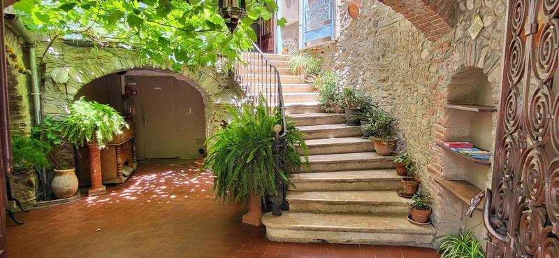 Local commercial - 900 m² - 19 pièces