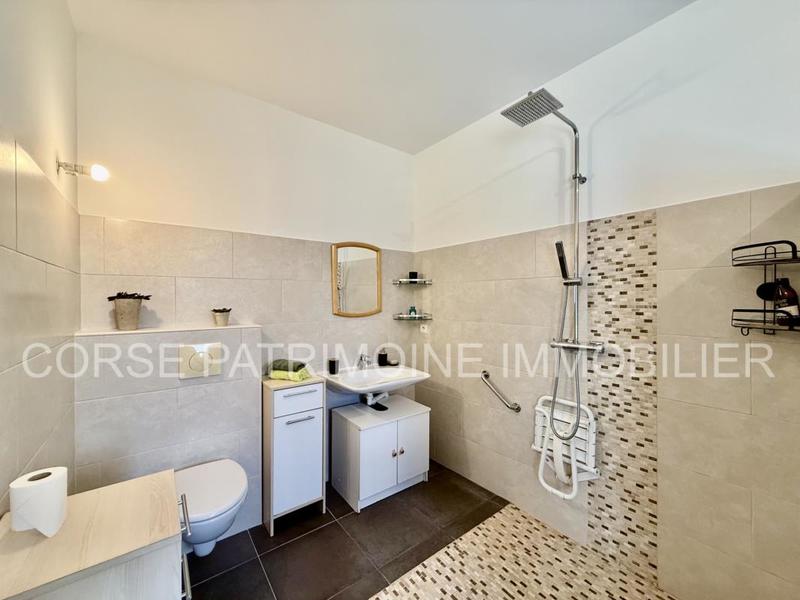 Maison - 174 m² - 10 pièces