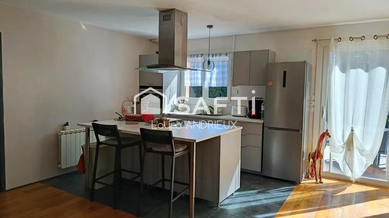 Maison - 102 m² - 4 pièces