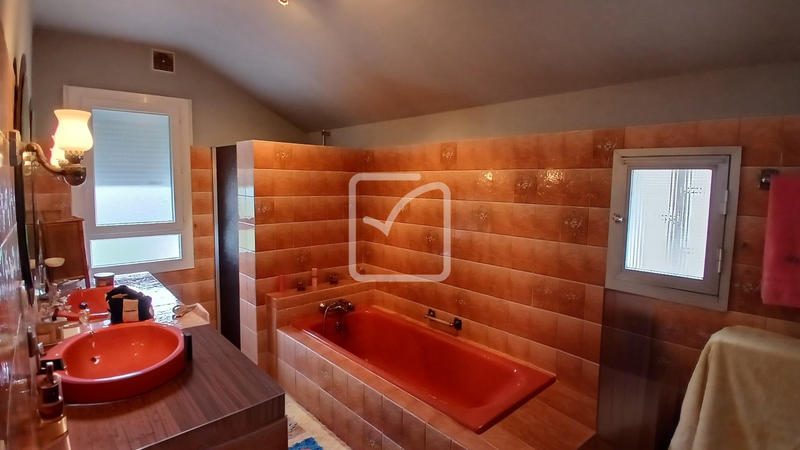 Maison - 149 m² - 6 pièces