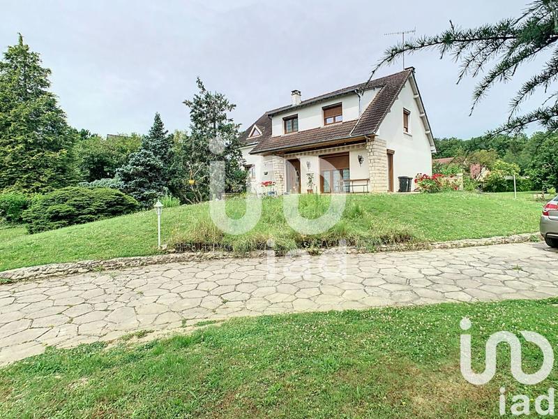 Maison - 170 m² - 8 pièces