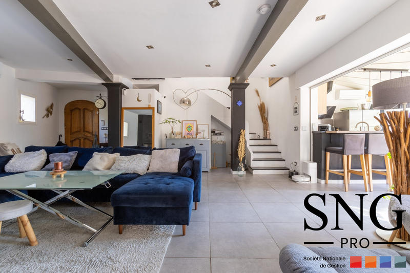 Maison - 146 m² - 8 pièces