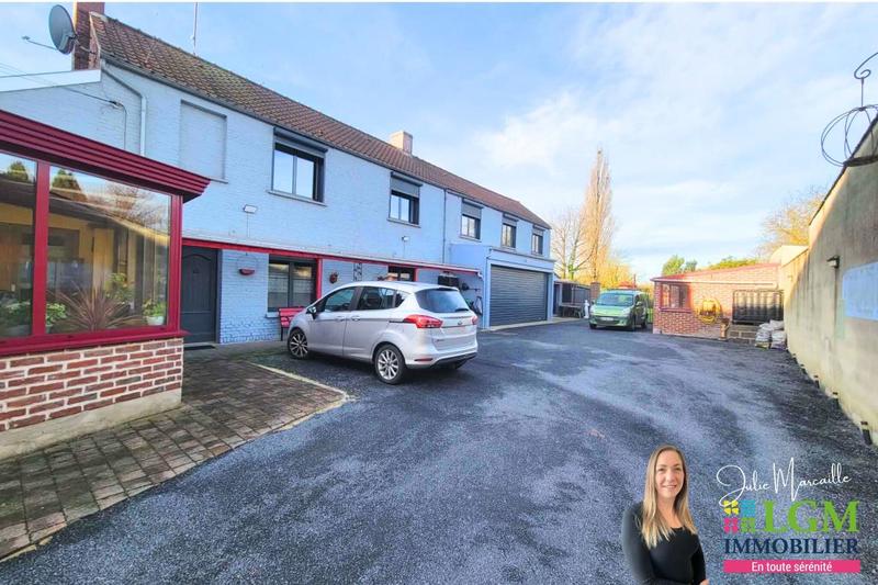 Propriété - 261 m² - 7 pièces