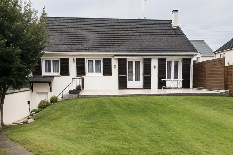 Maison - 93 m² - 5 pièces