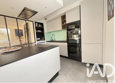 Appartement - 90 m² - 4 pièces