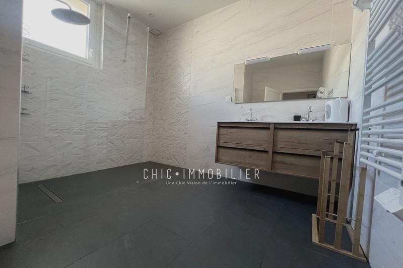 Appartement - 115 m² - 5 pièces