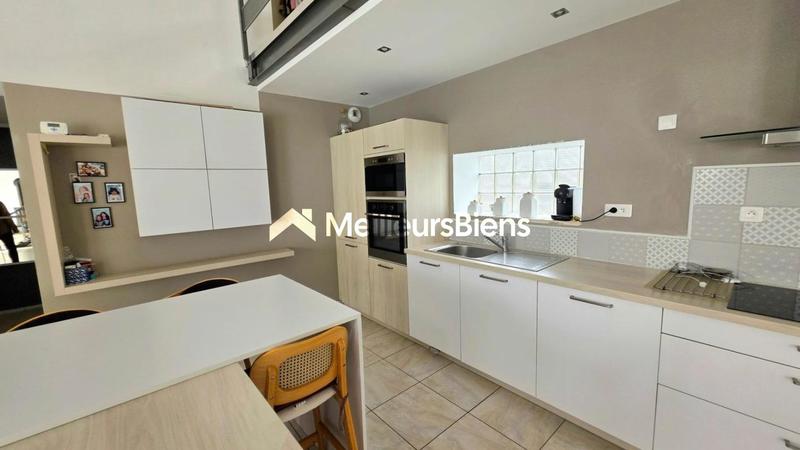 Maison - 150 m² - 4 pièces