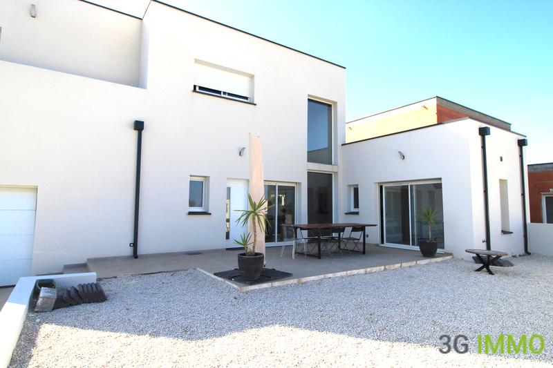 Villa - 121 m² - 6 pièces