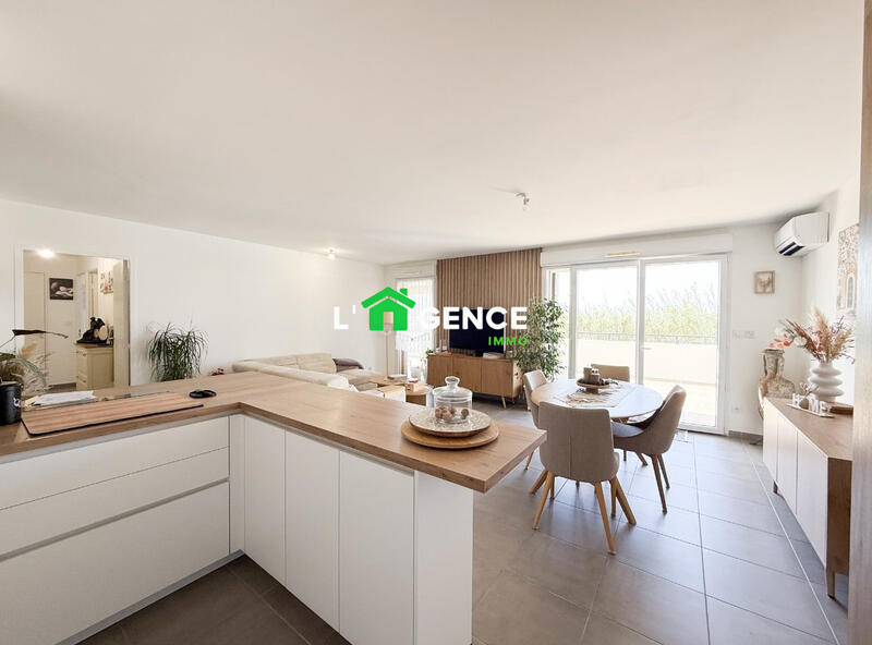 Appartement - 82 m² - 42 pièces