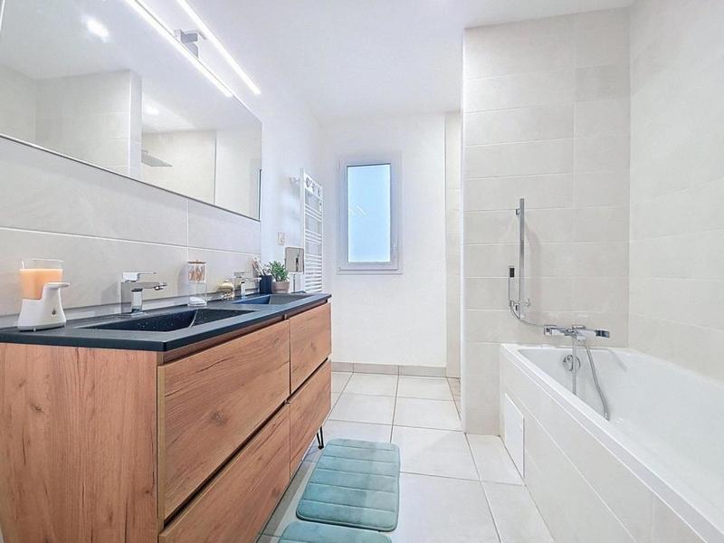 Maison - 89 m² - 5 pièces