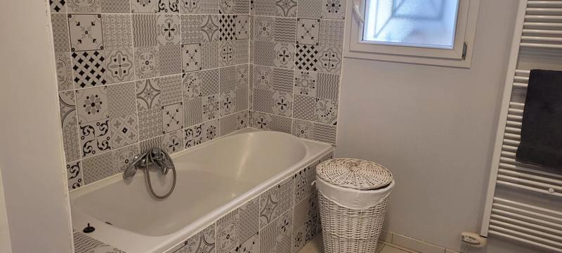 Maison - 245 m² - 10 pièces