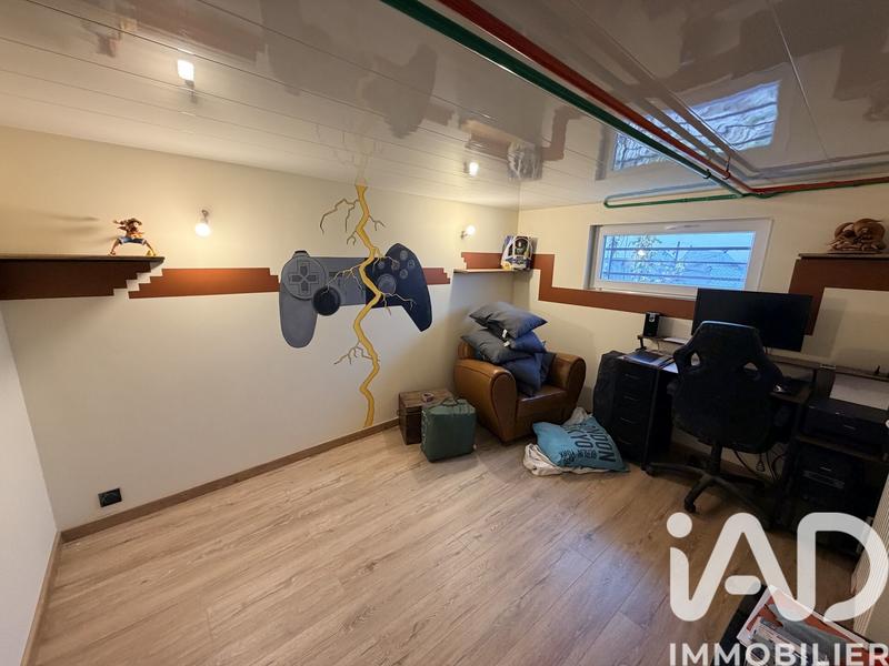 Maison - 90 m² - 5 pièces