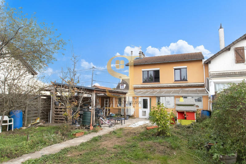 Maison - 101 m² - 5 pièces