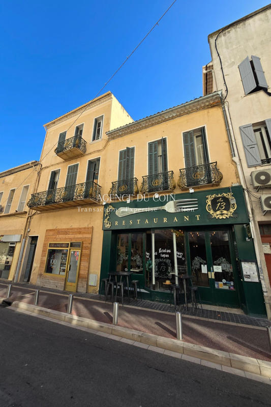 Maison - 300 m² - 14 pièces