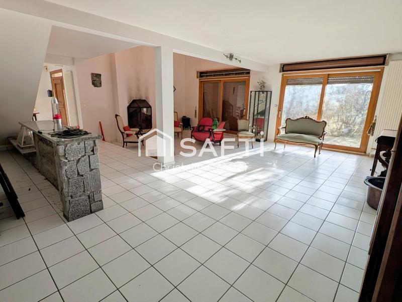 Maison - 283 m² - 9 pièces