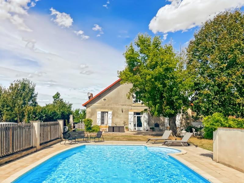 Maison - 100 m² - 5 pièces