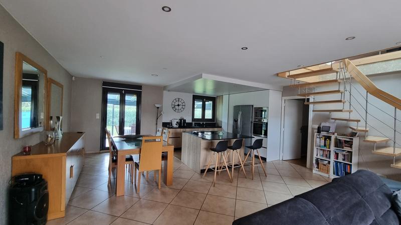 Maison - 130 m² - 6 pièces