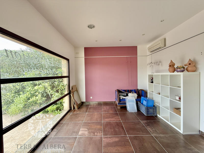 Immeuble - 220 m² - 6 pièces