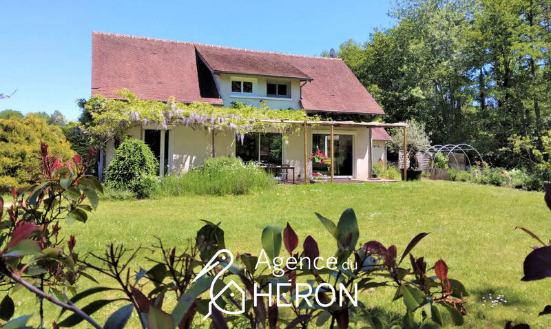 Maison - 304 m² - 10 pièces