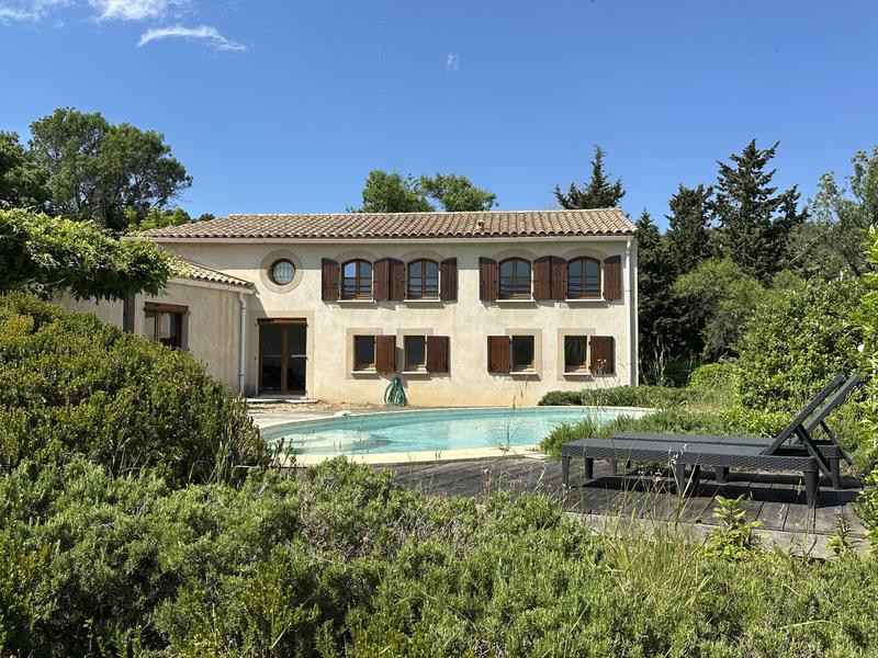 Villa - 245 m² - 8 pièces