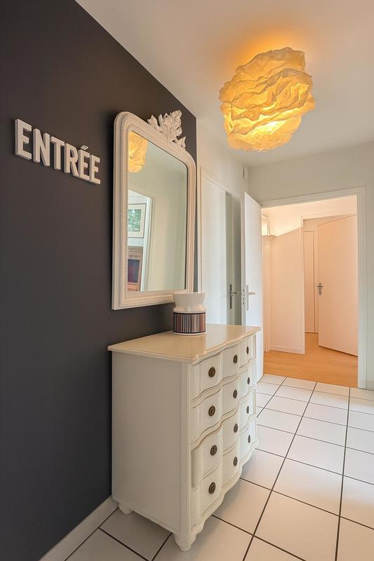 Appartement - 79 m² - 4 pièces