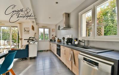 Maison - 86 m² - 4 pièces