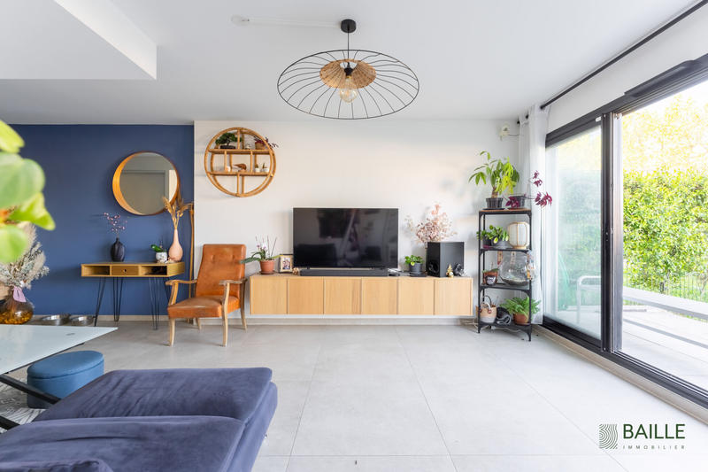 Appartement - 90 m² - 4 pièces