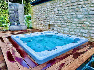 Villa - 210 m² - 6 pièces