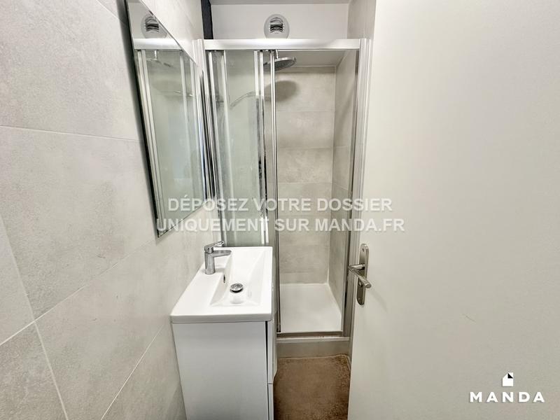 Chambre - 10 m² - 5 pièces