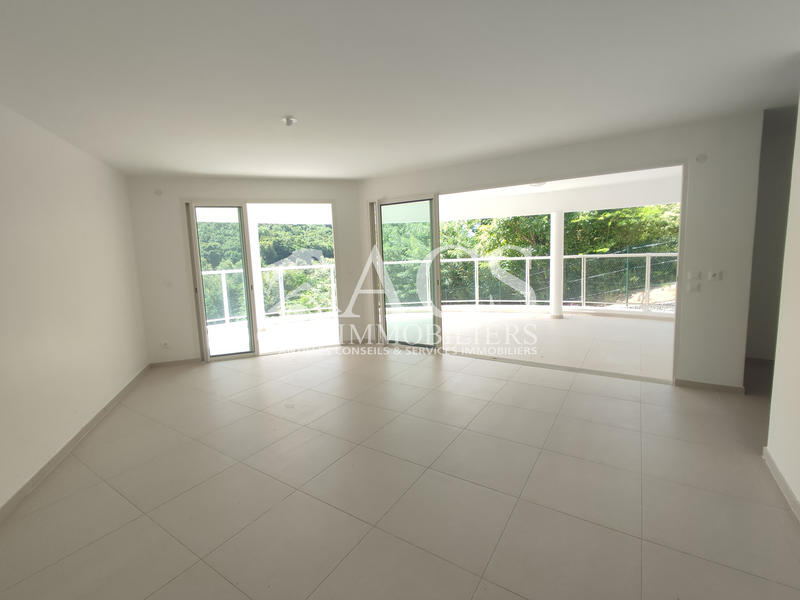 Appartement - 89 m² - 3 pièces