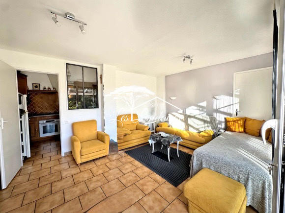 Maison - 229 m² - 11 pièces