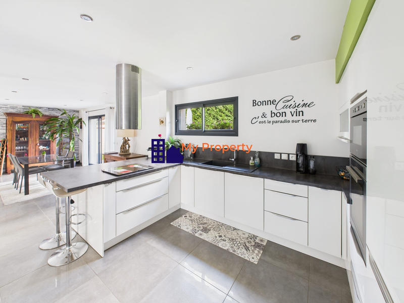 Maison - 132 m² - 6 pièces