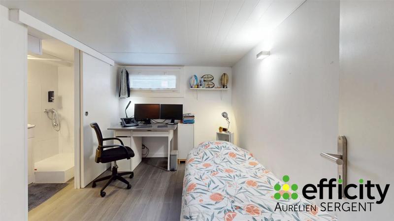 Pavillon - 150 m² - 5 pièces