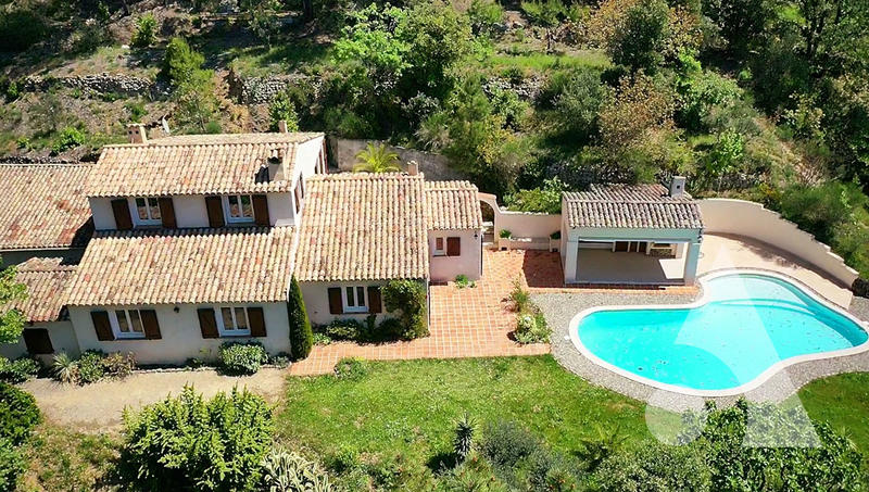 Maison - 174 m² - 7 pièces