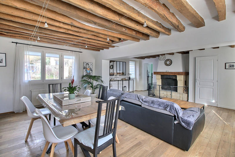 Maison - 180 m² - 6 pièces