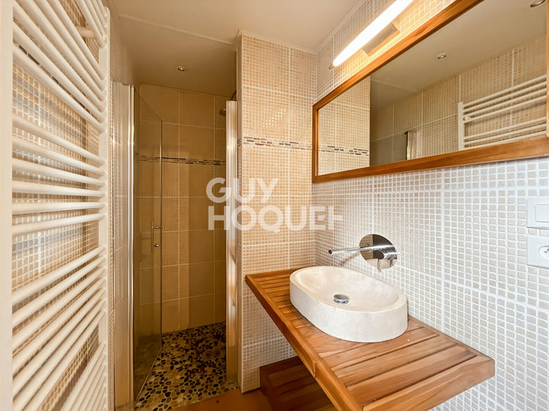 Maison - 178 m² - 7 pièces