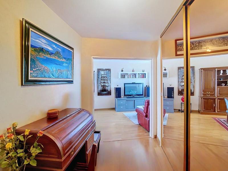 Appartement - 82 m² - 4 pièces