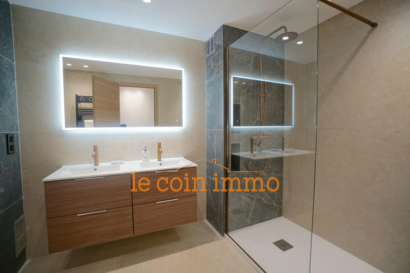 Appartement - 103 m² - 4 pièces