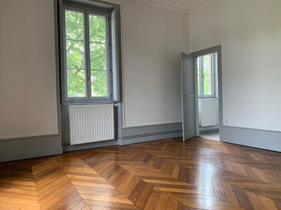 Appartement - 87 m² - 3 pièces