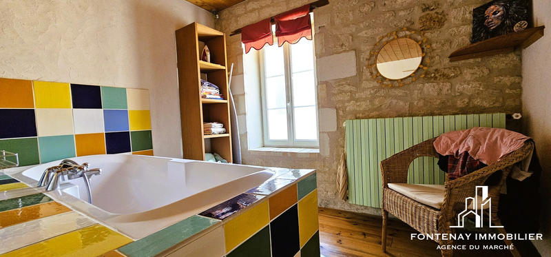 Maison ancienne - 203 m² - 7 pièces