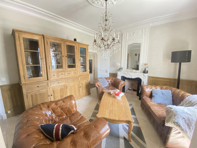 Maison - 171 m² - 8 pièces