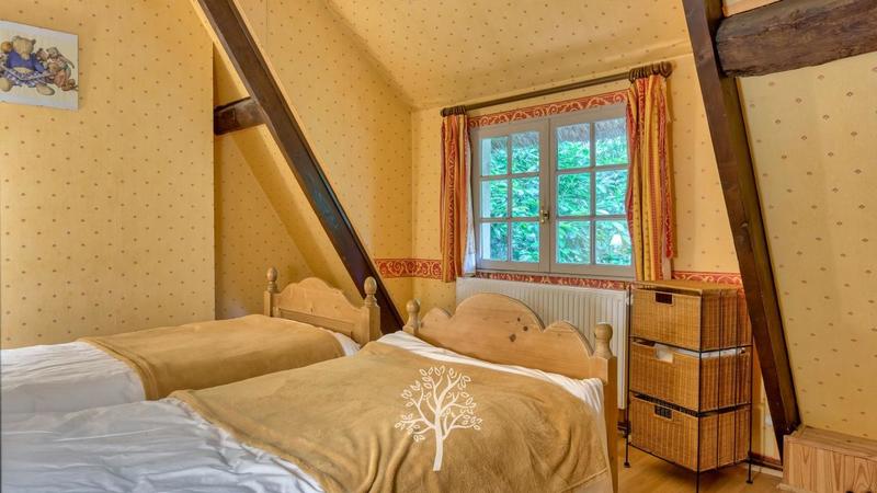 Chaumière - 198 m² - 6 pièces