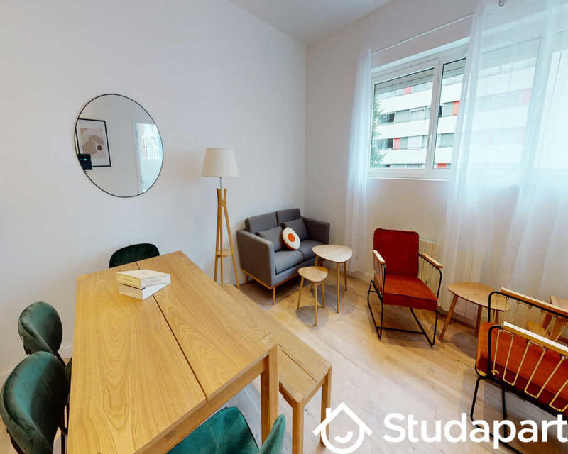 Chambre - 110 m² - 1 pièce