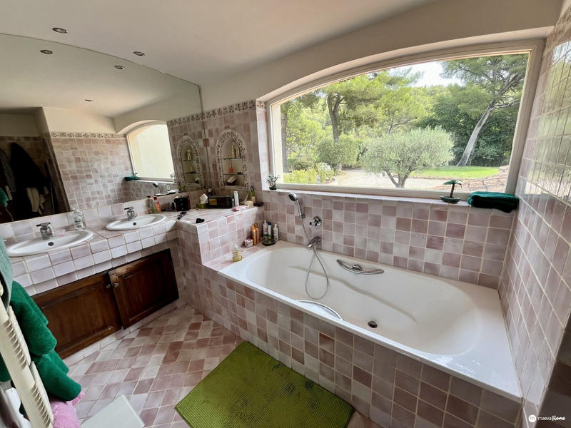 Villa - 230 m² - 7 pièces