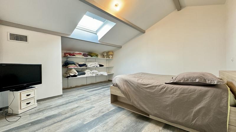 Maison - 161 m² - 7 pièces