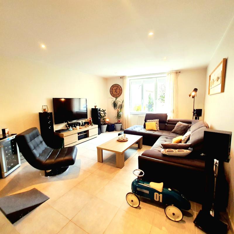 Maison - 184 m² - 5 pièces