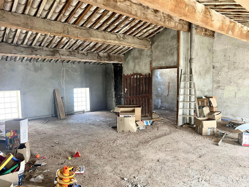 Maison - 250 m² - 5 pièces