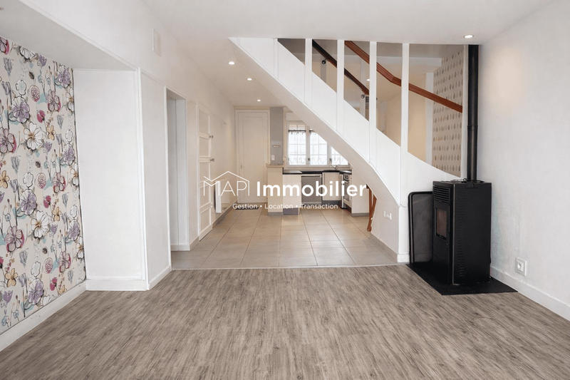 Maison - 92 m² - 4 pièces