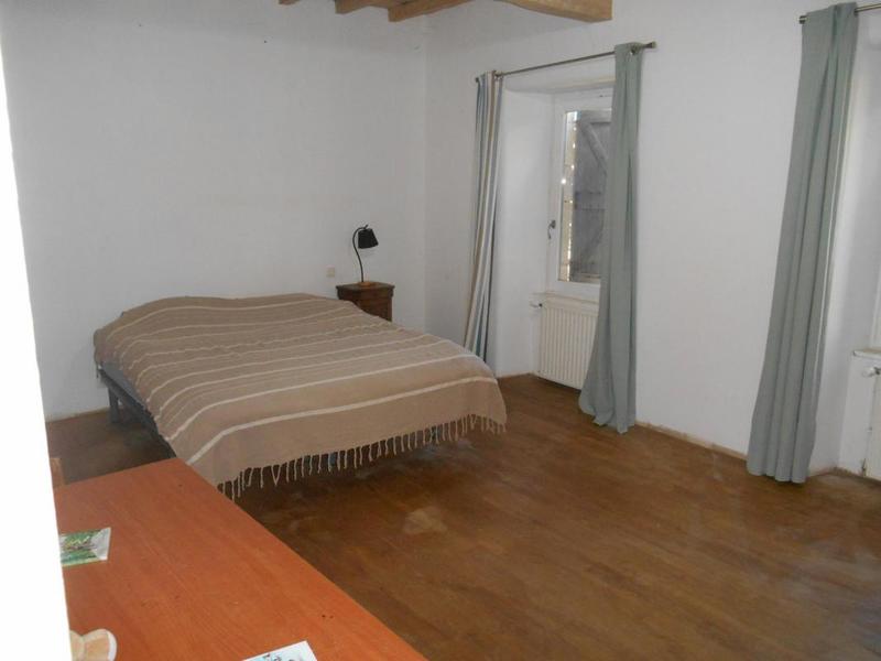 Propriété - 790 m² - 7 pièces